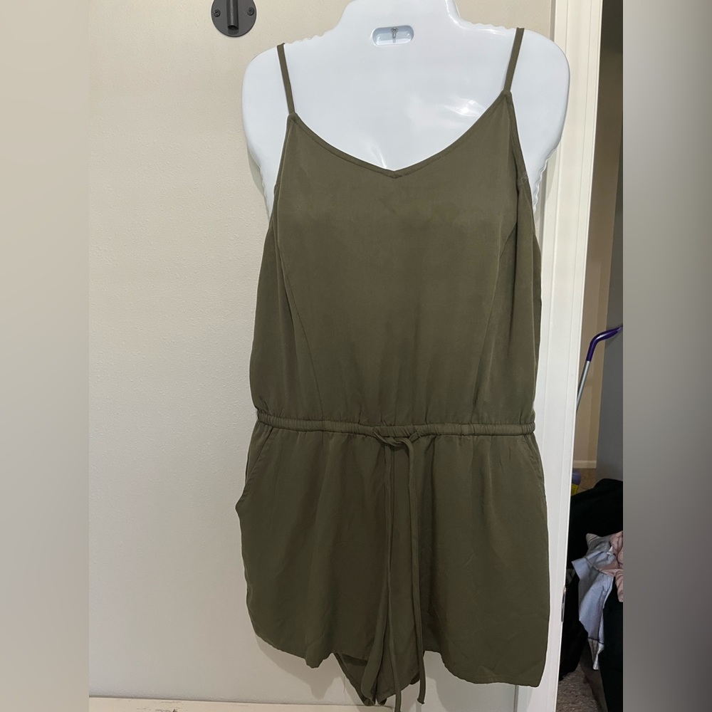 Old Navy Sleeveless Short Romper